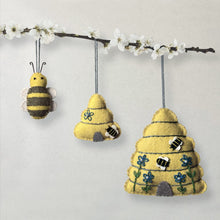 Load image into Gallery viewer, East of India Felt Hanging Bee Decorations
