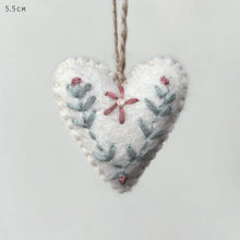 Load image into Gallery viewer, Hand Embroidered Felt Folkart Style Hanging Heart East of India