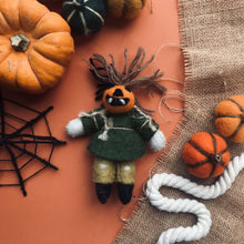 Load image into Gallery viewer, Handmade Felt Hanging Halloween Pumpkins (Set of 5) Hanging