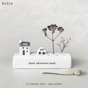East of India Porcelain Incense/Flower Holder 'Great adventures await'