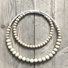 Load image into Gallery viewer, Macrame Beaded Wreath 30cm