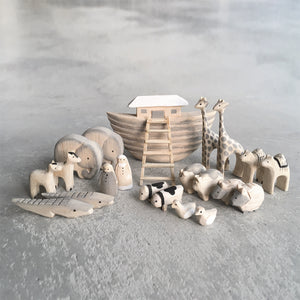 East of India Mini Wooden Noahs Ark Keepsake in Gift Box