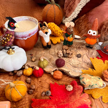 Load image into Gallery viewer, Handmade Felt Pumpkin Harvest Mouse Autumn Hanging Dec Fairtrade