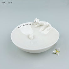 Load image into Gallery viewer, East of India Porcelain Dish with Cat and Mouse &#39;Home is where the hugs are&#39; Gift Boxed