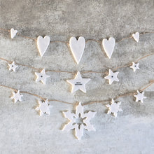 Load image into Gallery viewer, Porcelain Mini Snowflake Garland in Gift Box