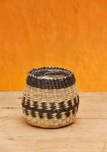 Load image into Gallery viewer, Black Natural Seagrass Fairtrade Planter Set