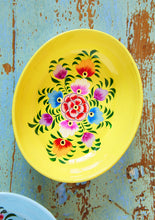 Load image into Gallery viewer, Fairtrade Hanpainted Kashmiri Trinket Dish
