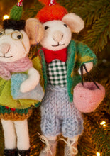 Load image into Gallery viewer, Pair of Eco Fairtrade Christmas Shopping Mice