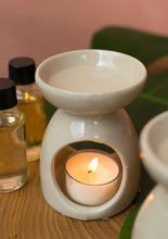 Load image into Gallery viewer, Fairtrade Ceramic Oil Burner White
