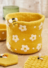 Load image into Gallery viewer, Handmade Felt Bee and Daisy Flower Planter Eco Fairtrade