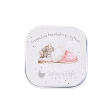 Load image into Gallery viewer, Wrendale Design Lip Balm Tin &#39;Glamour Puss&#39;